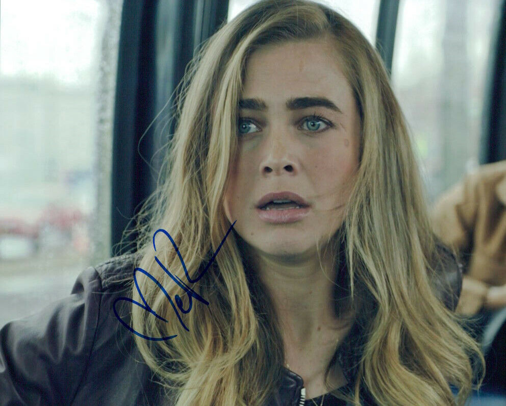 Melissa Roxburgh (Manifest) signed authentic 8x10 Photo Poster painting COA