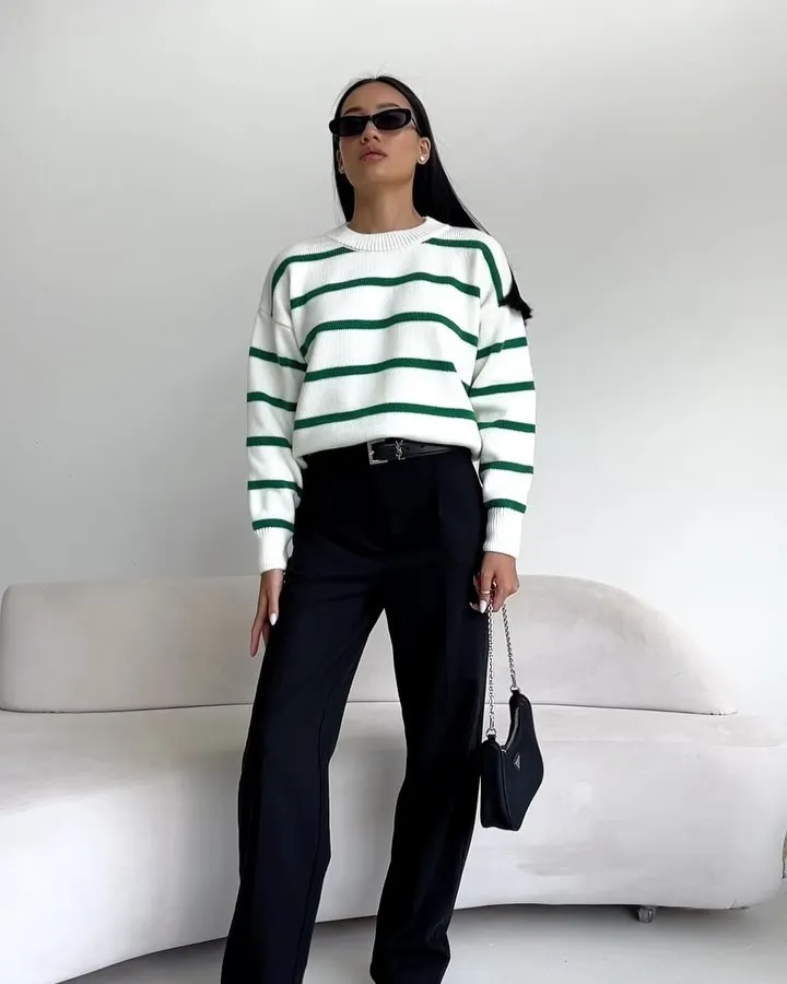 Women Crew Neck Striped Knit Sweater