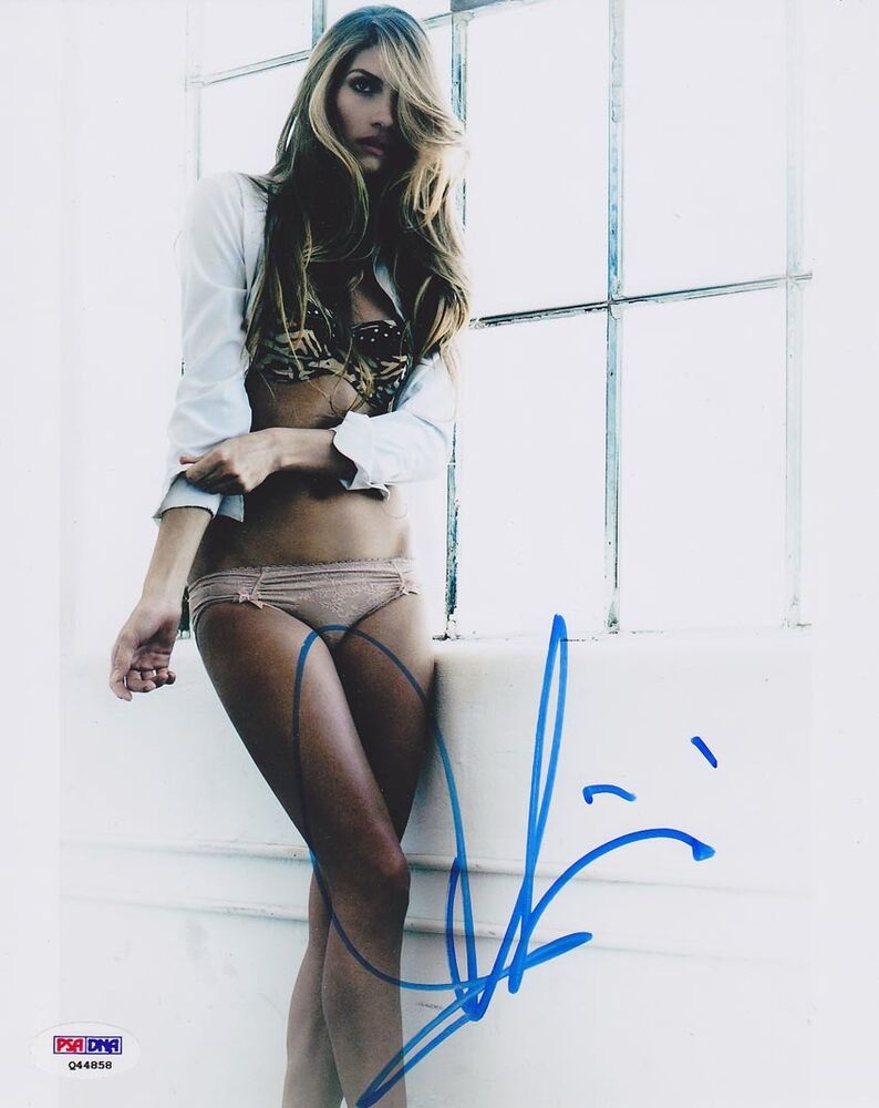 Dawn Olivieri SIGNED 8x10 Photo Poster painting House of Lies *SEXY* PSA/DNA AUTOGRAPHED