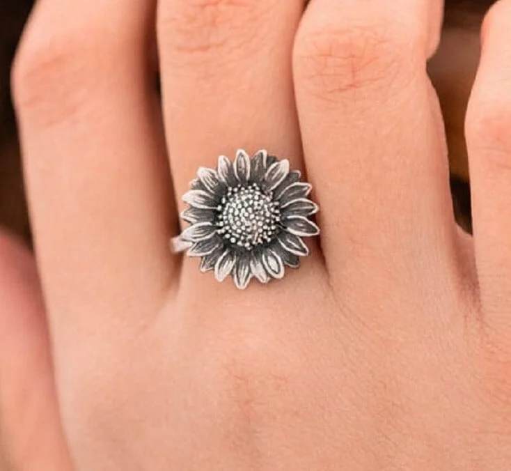🌻Vintage Silver Sunflower Ring for Women💖