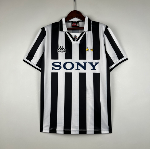 Retro Juventus 96/97 Home Football Shirt Thai Quality