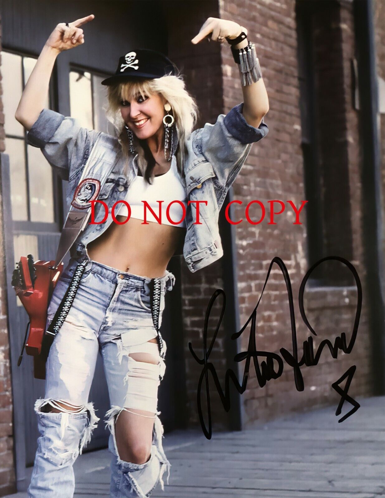 Lita Ford - Autographed Signed 8 x10 Photo Poster painting (Kiss Me Deadly) Reprint