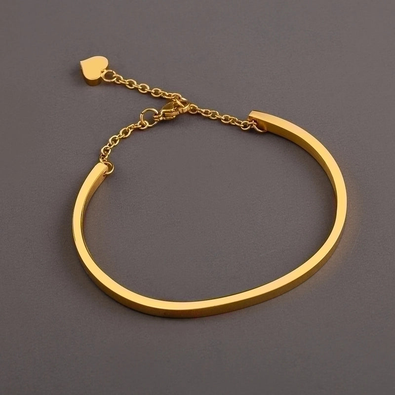 Elegant Minimalist Heart Shape 304 Stainless Steel 18K Gold Plated Bangle In Bulk