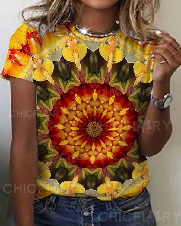 Women's Mandala Floral Pattern Crew Neck Top