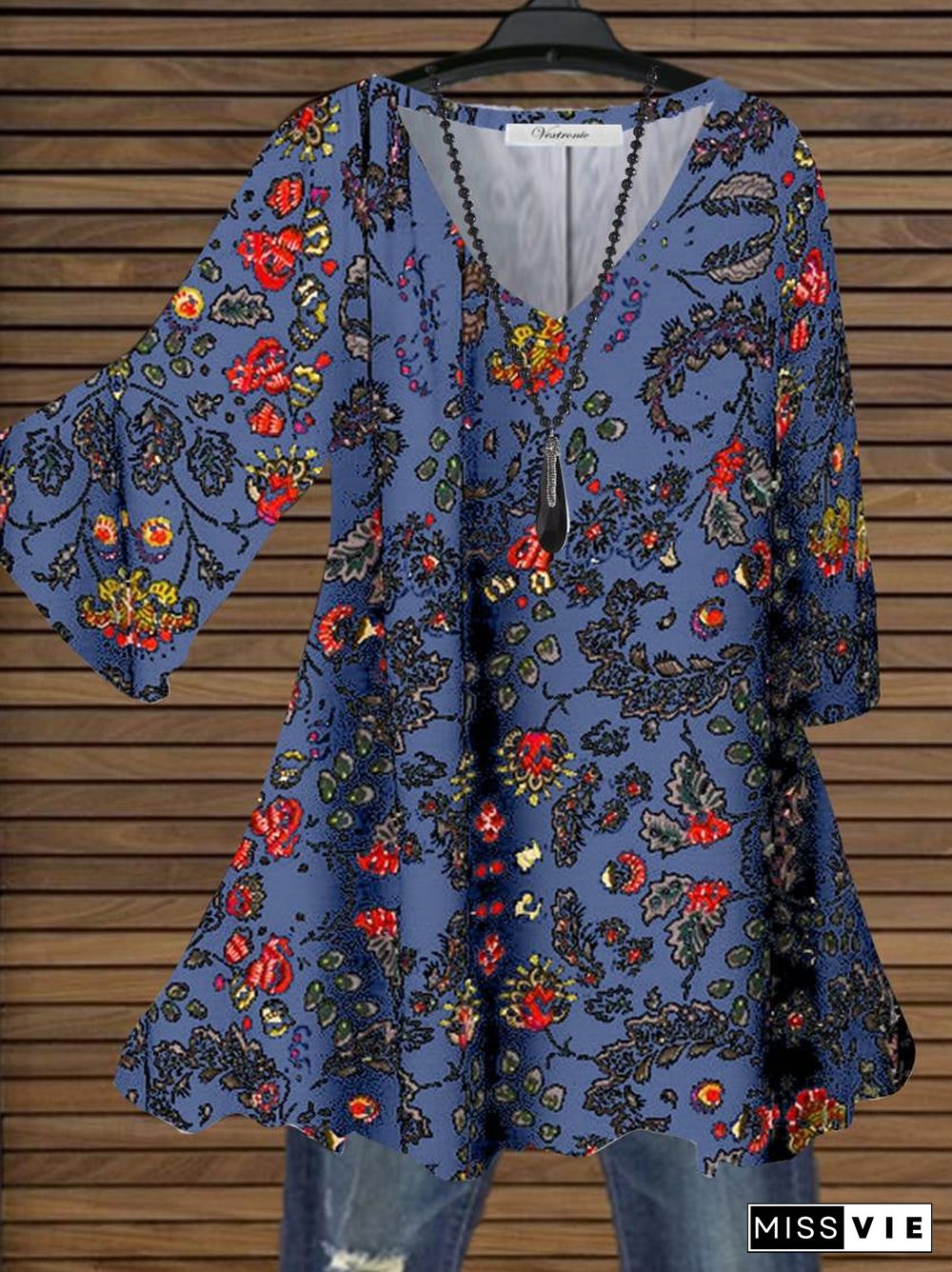 Women 3/4 Sleeve V-neck Floral Printed Graphic Top