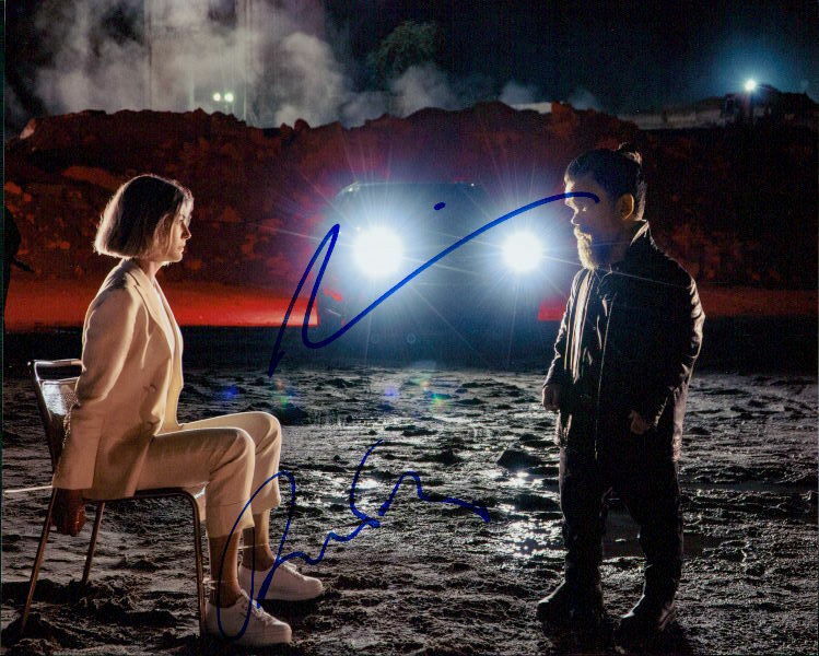 I Care a Lot (Peter Dinklage & Rosamund Pike) signed 8x10 Photo Poster painting In-person