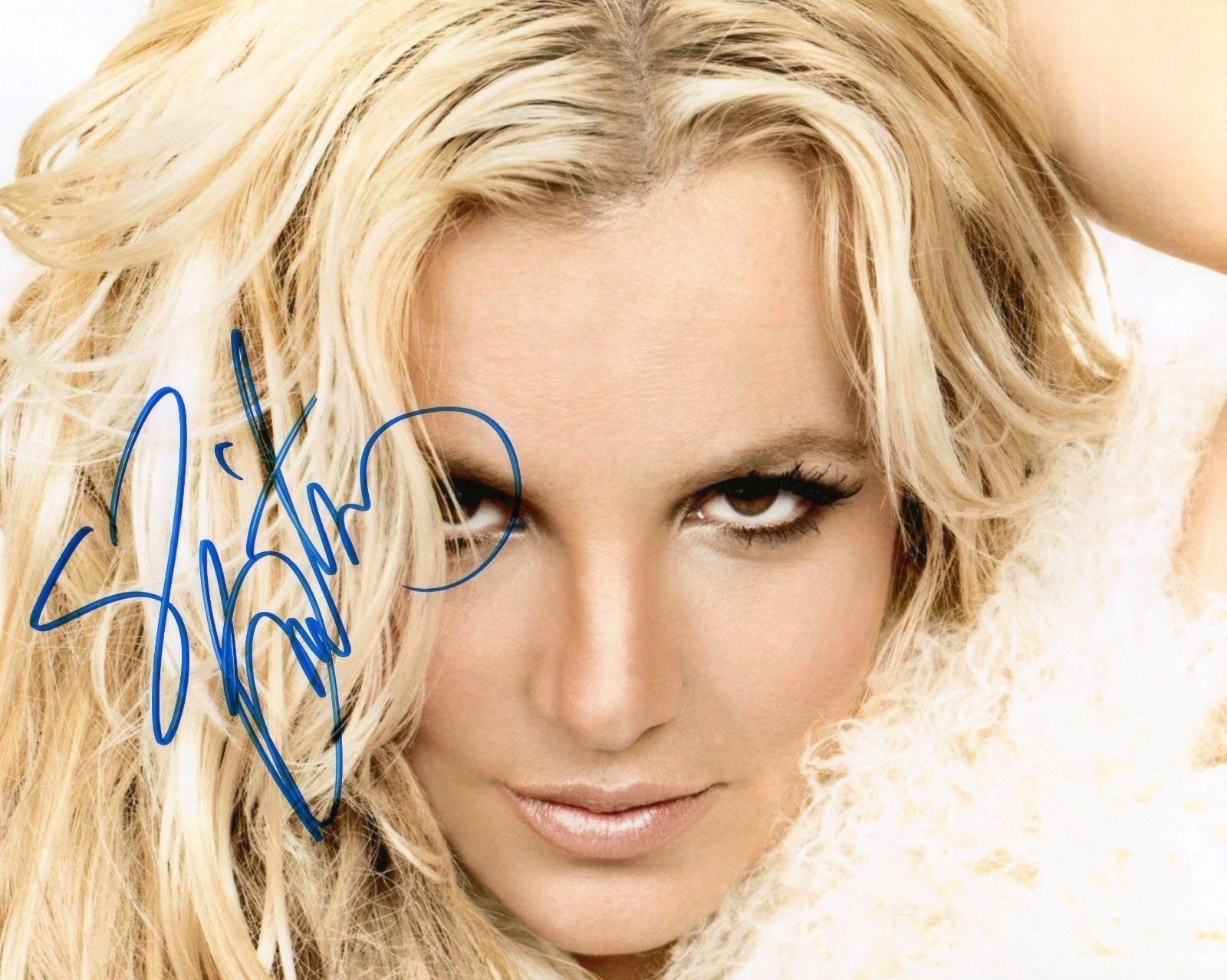 BRITNEY SPEARS AUTOGRAPHED SIGNED A4 PP POSTER Photo Poster painting PRINT 17