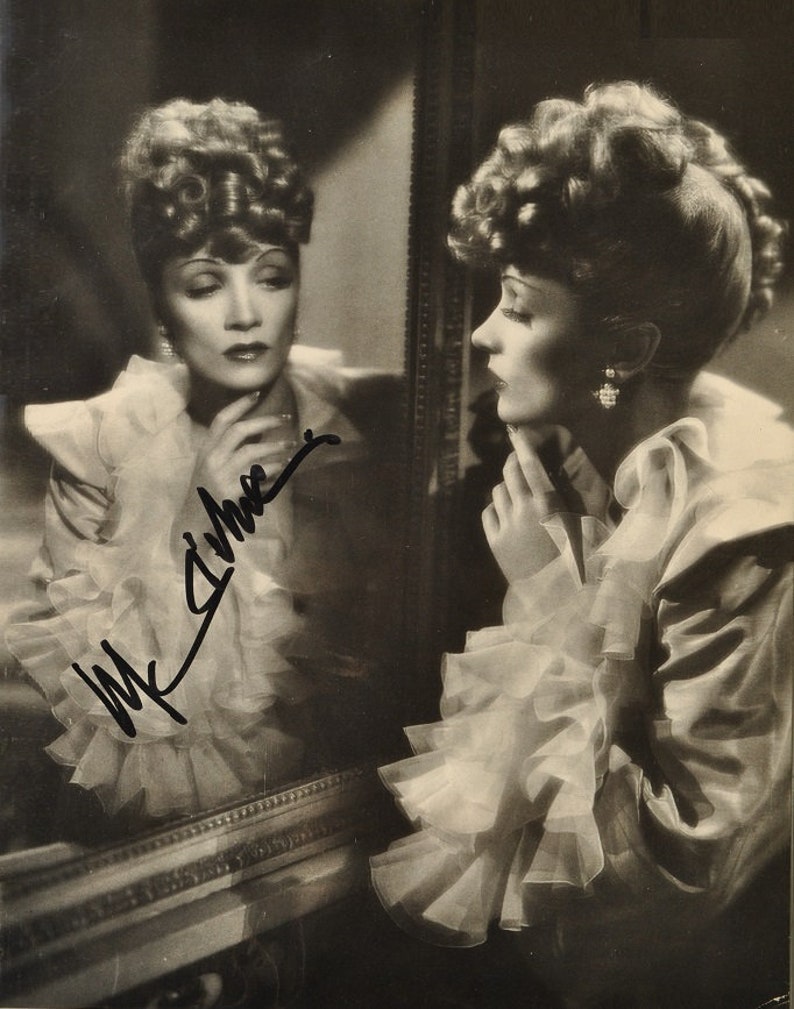 MARLENE DIETRICH SIGNED Photo Poster painting The Blue Angel, Morocco, Shanghai Express wcoa