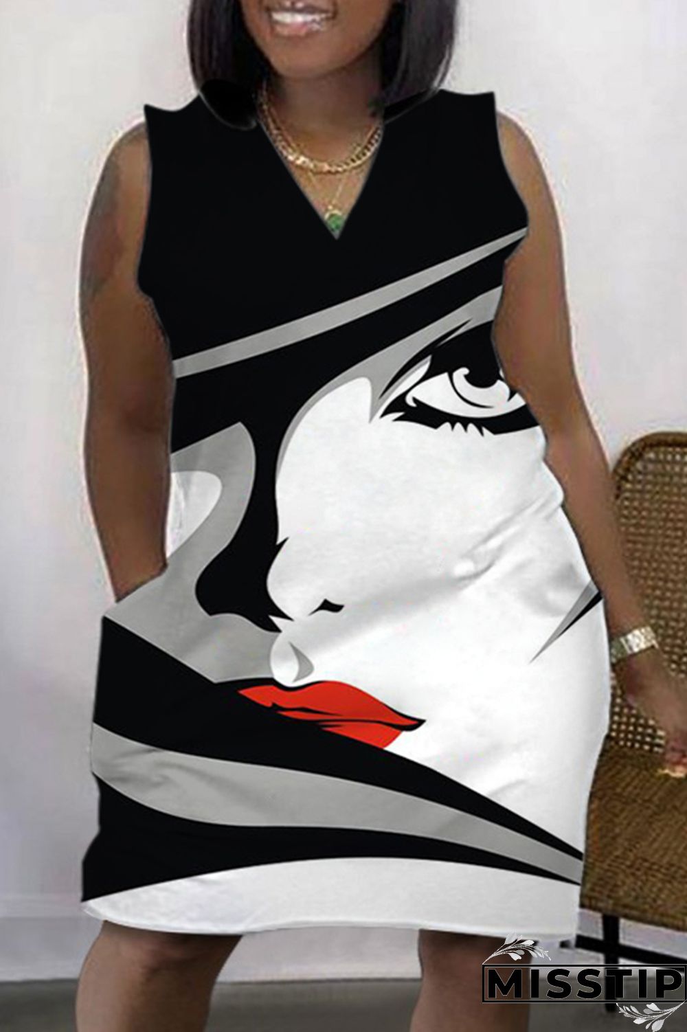 Green Fashion Casual Print Patchwork V Neck Sleeveless Plus Size Dress