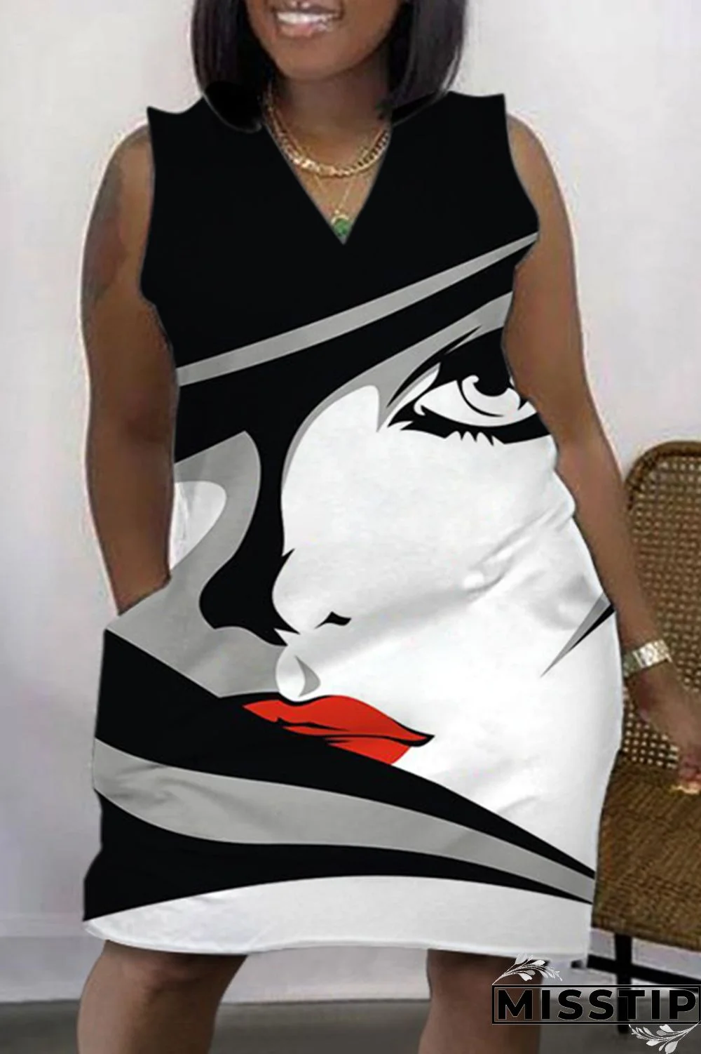 Green Fashion Casual Print Patchwork V Neck Sleeveless Plus Size Dress