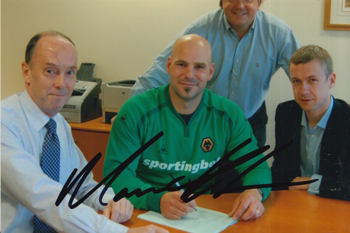 WOLVES HAND SIGNED MARCUS HAHNEMANN 6X4 Photo Poster painting 1.