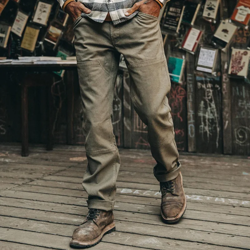 Men's Classic Mid-Rise Light Stonewashed Tapered Trousers