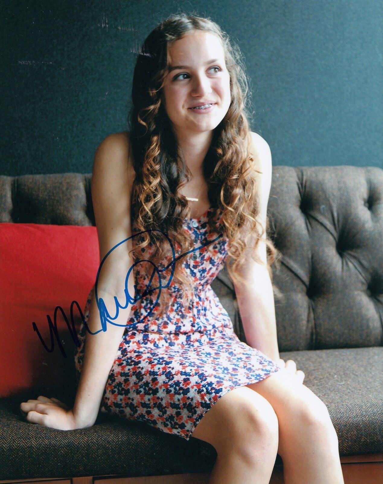 MAUDE APATOW signed (THIS IS 40) Movie ACTRESS 8X10 Photo Poster painting W/COA *SADIE* #7