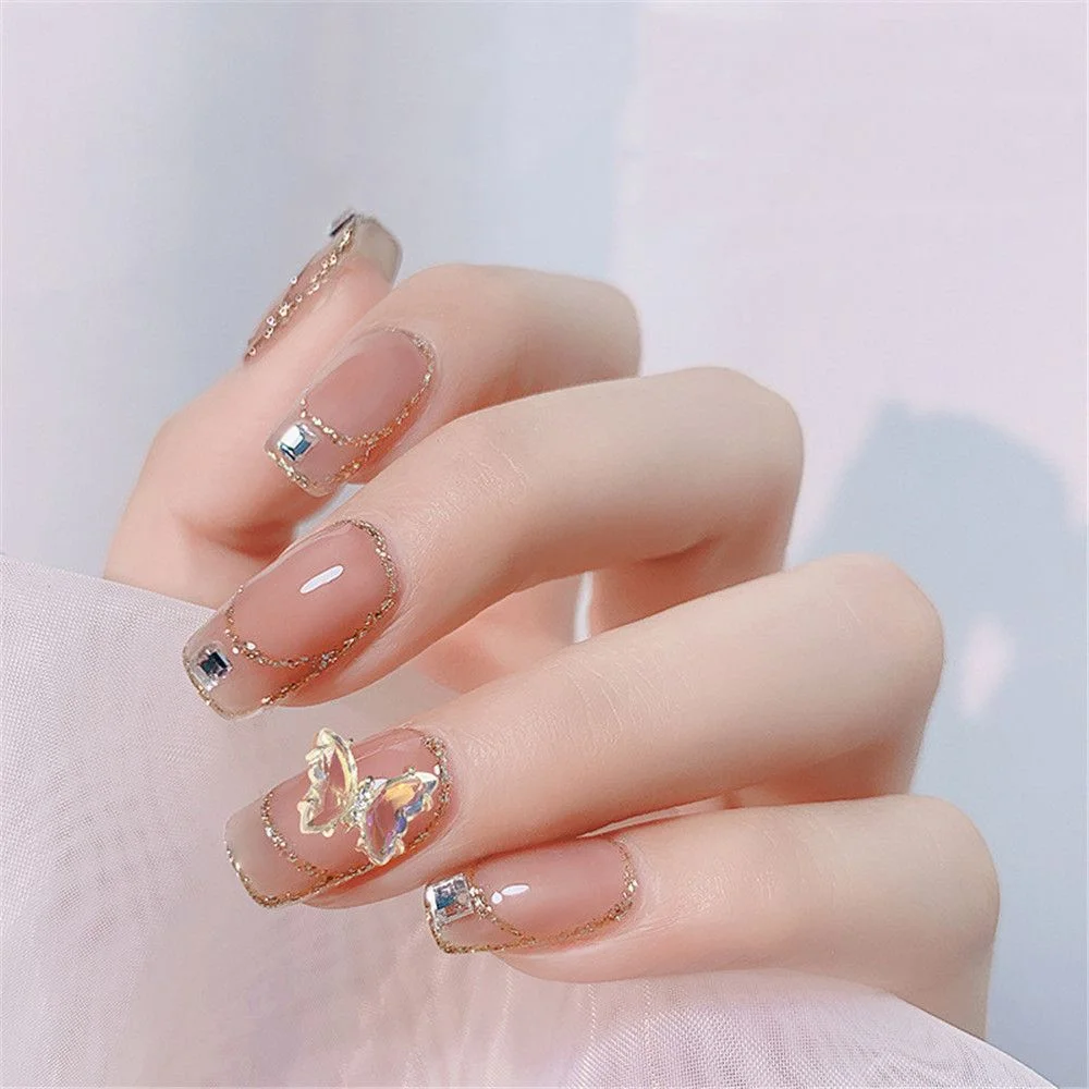 24Pcs Luxe Shining Rhinestone Wedding False Nails Transparent Glitter Gems Crown Designed Square Full Short Fake Art Bride-Nail Inspo