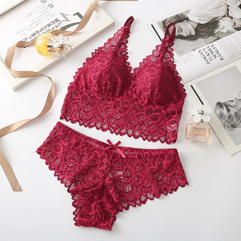 Women Lace Bra Sets Sexy Bralette Push Up Bra and Panties Lace Female Brassiere Seamless Underwear Embroidery Lingerie Set