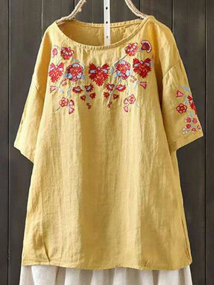 Round Neck Casual Loose Floral Embroidered Short Sleeve Blouse