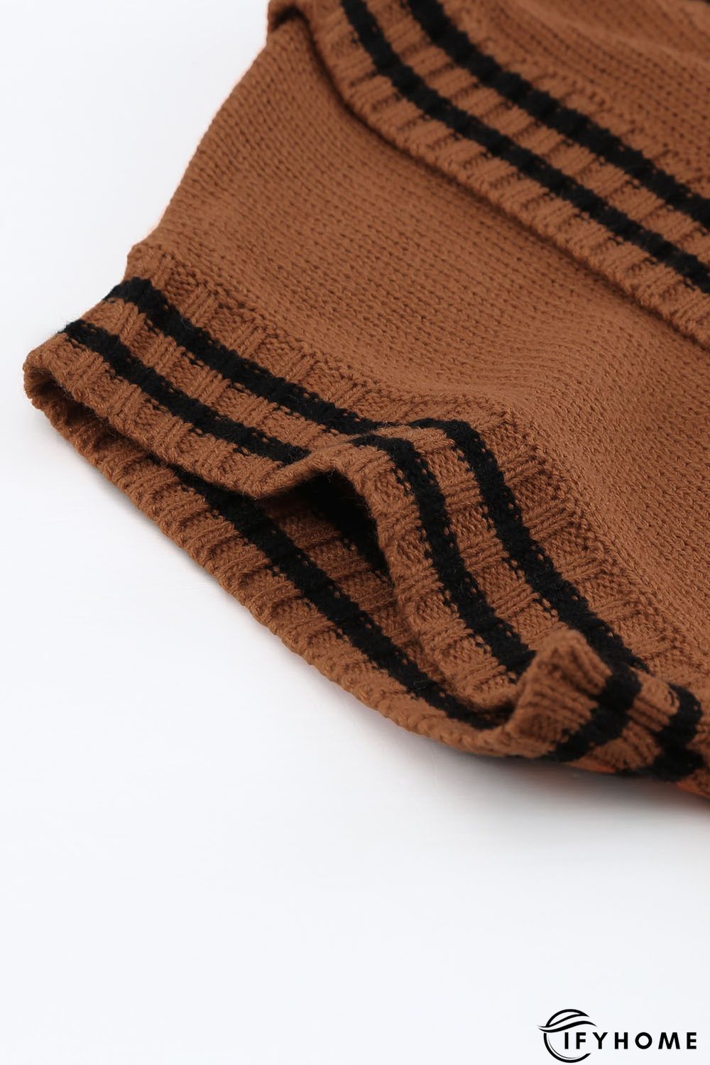 V Neck Contrast Stripes Trims Short Sleeve Sweater | IFYHOME