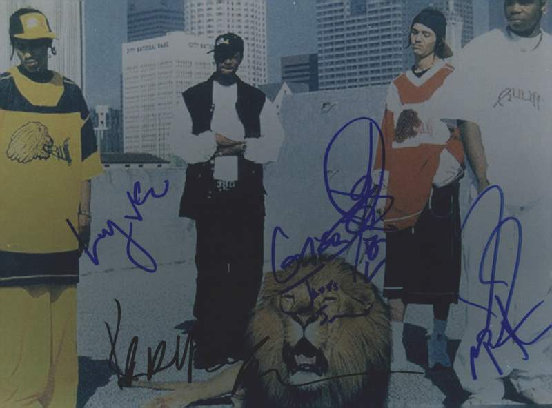 Bone-Thugs N-Harmony authentic signed rap 8x10 Photo Poster painting W/Certificate Autograph 095