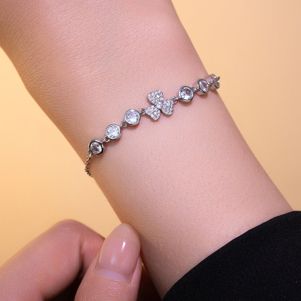 Exquisite Zircon Heart Bracelet Versatile Niche Bracelet Fashionable Personality Hand Jewelry For Women
