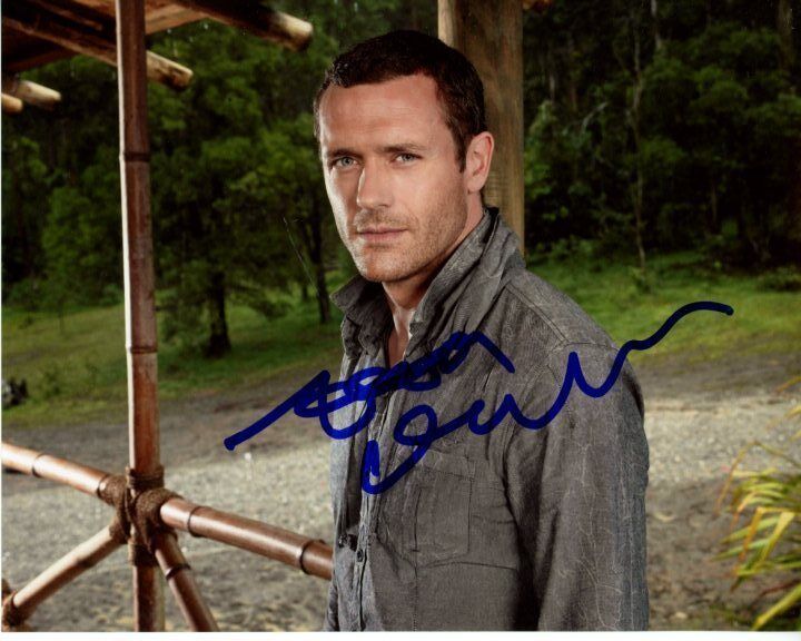 JASON O'MARA signed autographed TERRA NOVA JIM SHANNON Photo Poster painting