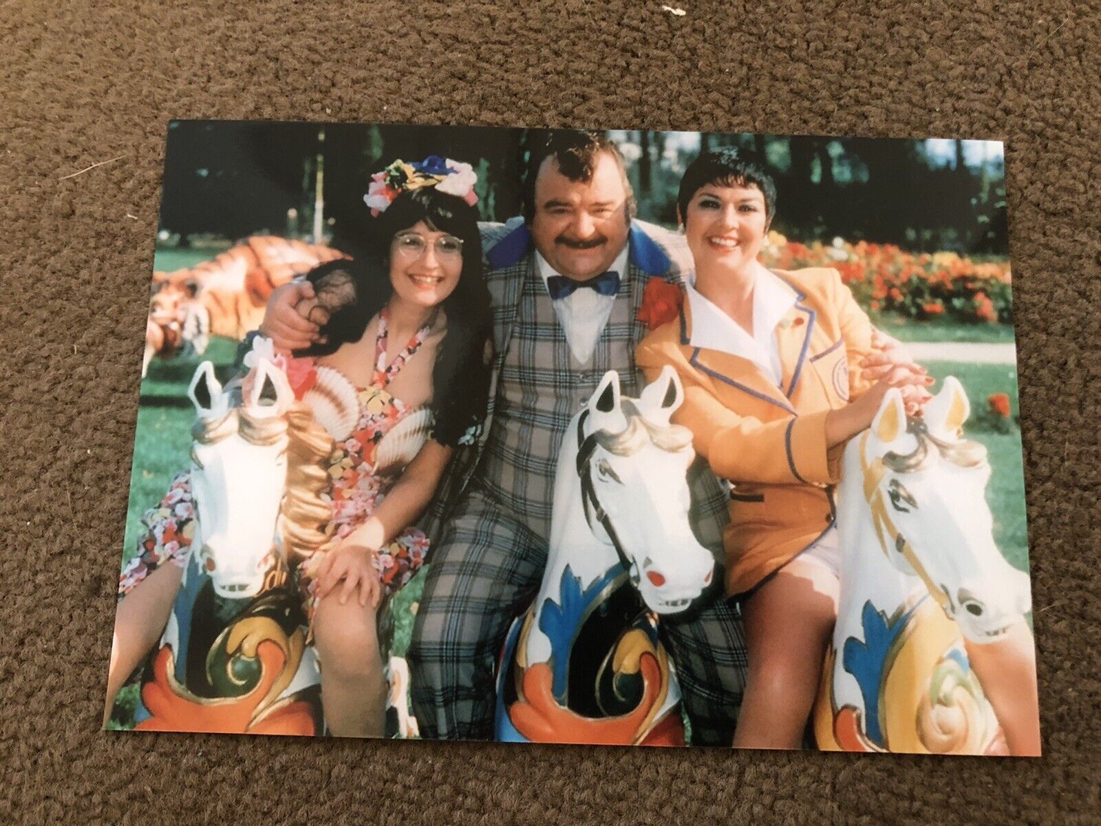 SU POLLARD/ PAUL SHANE & RUTH MADOC (HI DE HI) UNSIGNED Photo Poster painting- 7x5”