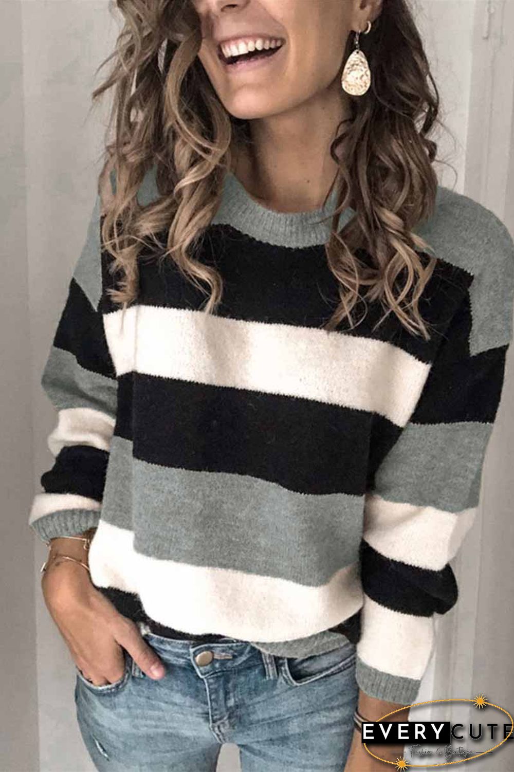 Striped O-Neck Contrast Sweater(3 Colors)
