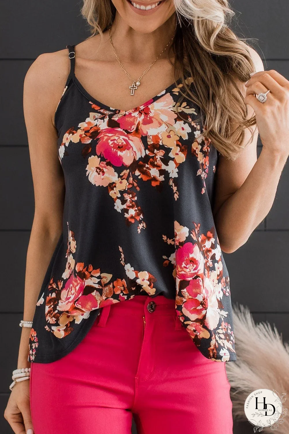 Top de tirantes con cuello en V y tirantes finos ajustables con estampado floral negro