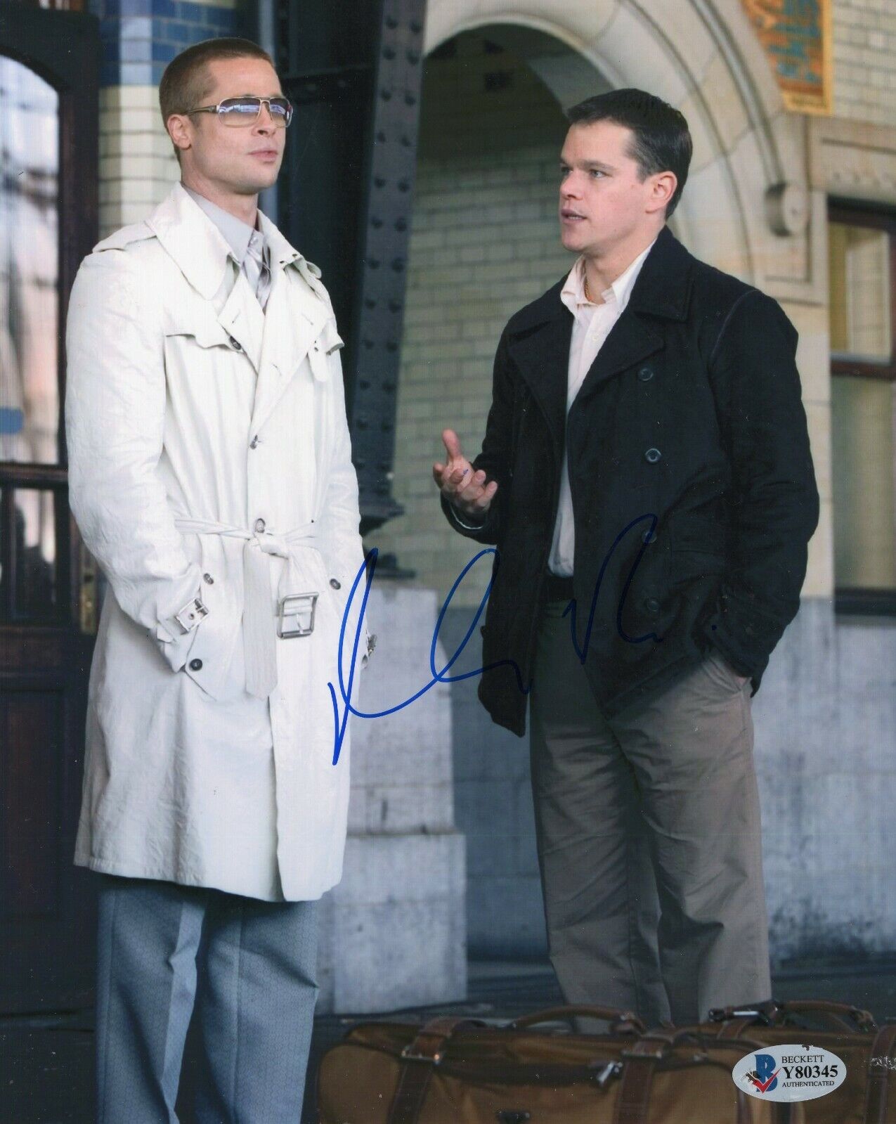 Matt Damon Signed 8x10 Photo Poster painting Oceans Eleven Linus Caldwell w/Beckett COA Y80345