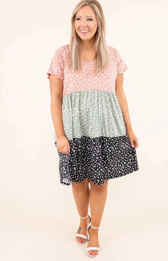 Floral Print Color Block V Neck Plus Size Shift Dress
