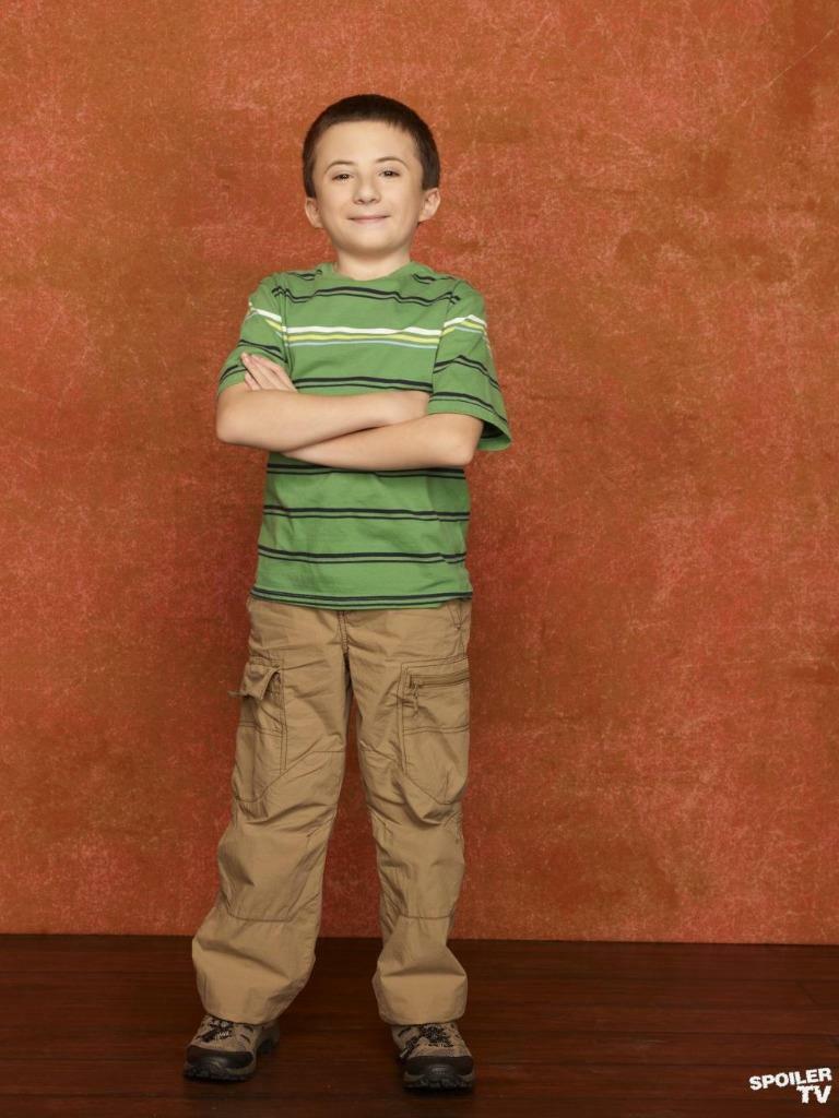 Atticus Shaffer 8x10 Picture Simply Stunning Photo Poster painting Gorgeous Celebrity #3