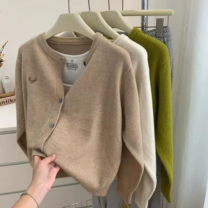 Churchf Churchf Sense Heavy Industry Embroidery Fashion Round Collar Color Buckle Sheep Wool Soft Waxy Pure Color Versatile Basic Knit Cardigan