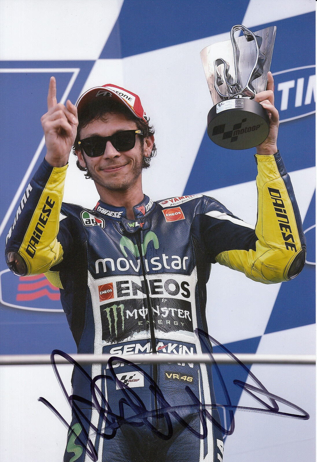 Valentino Rossi Hand Signed Movistar Yamaha 12x8 Photo Poster painting 2014 MotoGP.