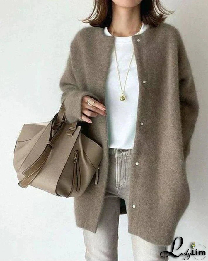 Elegant and Casual Cardigan