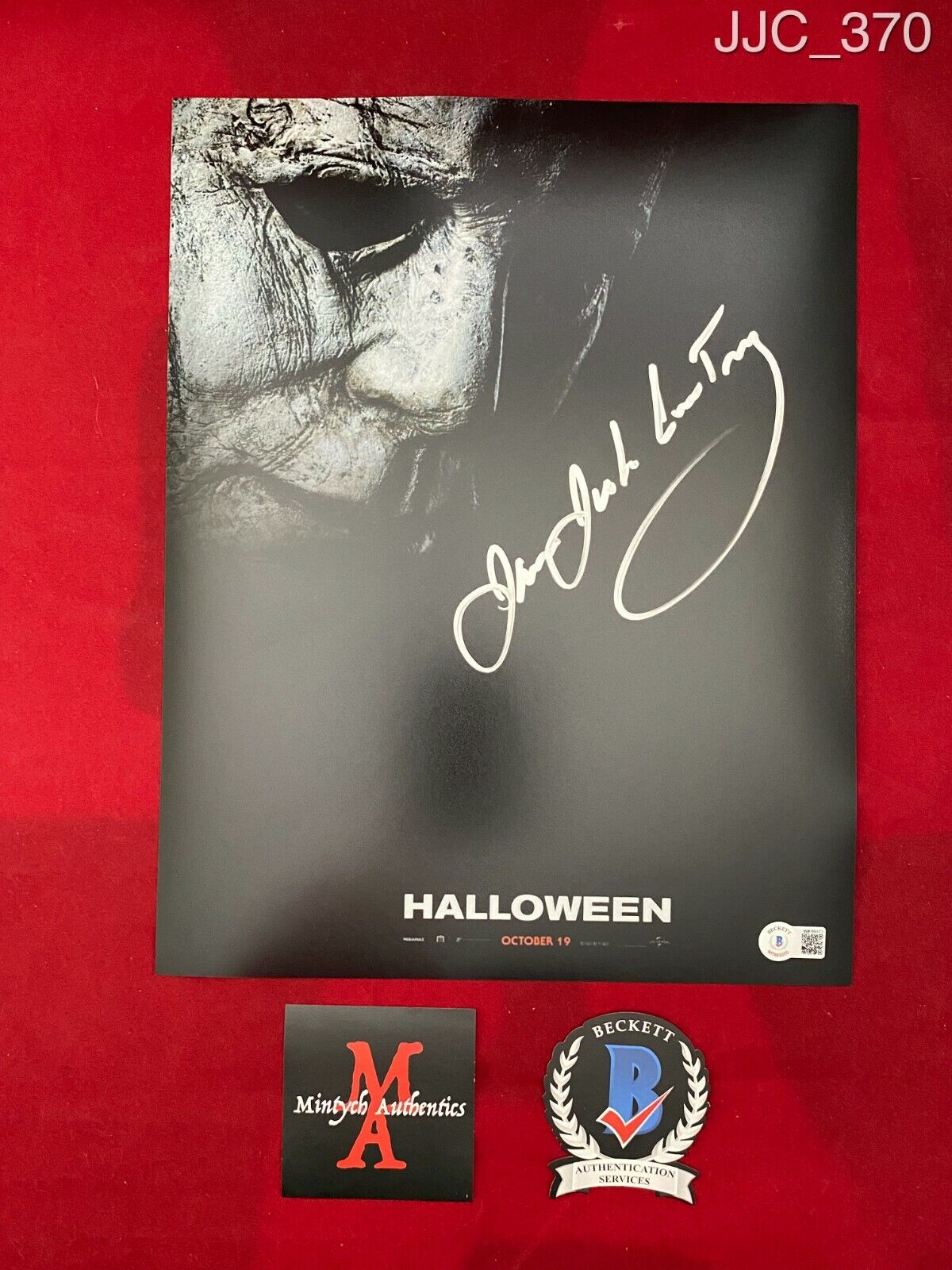 JAMES JUDE COURTNEY SIGNED 11x14 Photo Poster painting! HALLOWEEN KILLS! MICHAEL MYERS! BECKETT!