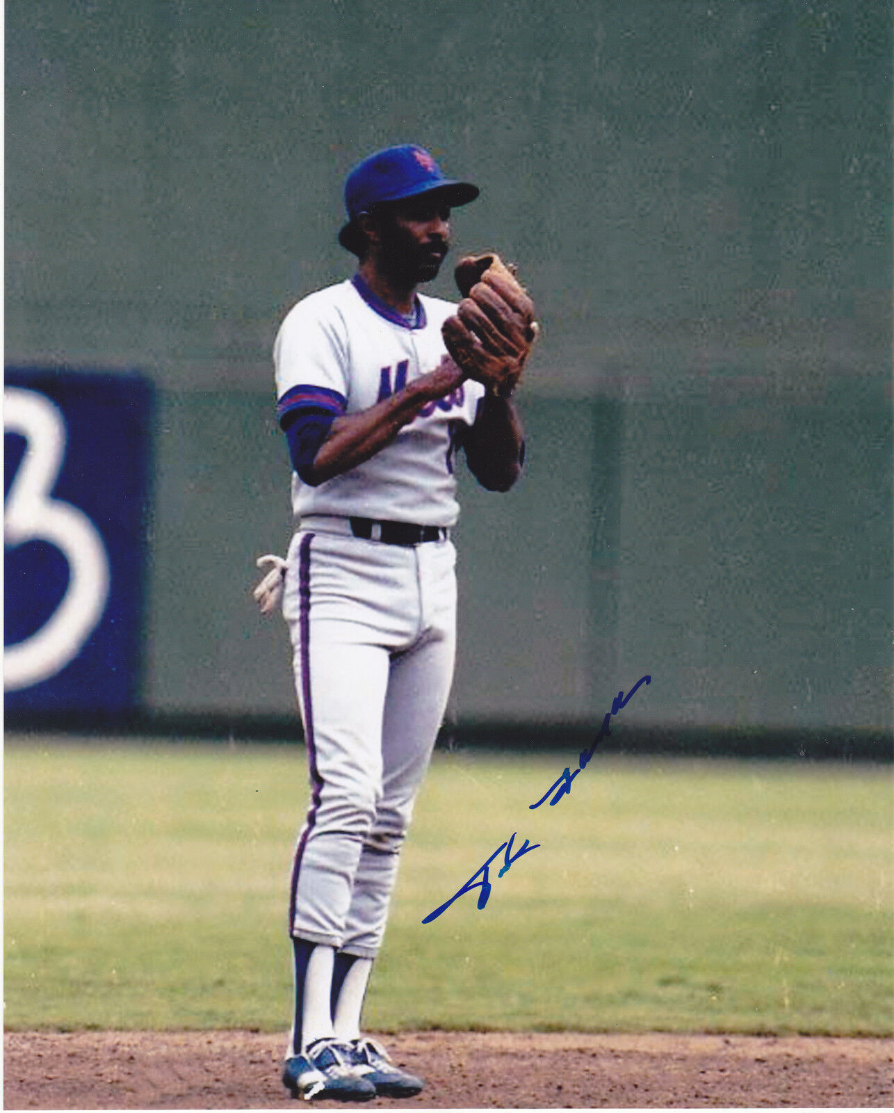 FRANK TAVERAS NEW YORK METS ACTION SIGNED 8x10