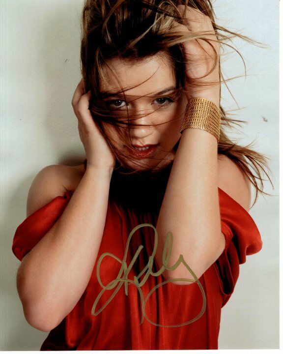 KELLY CLARKSON Signed Autographed Photo Poster painting