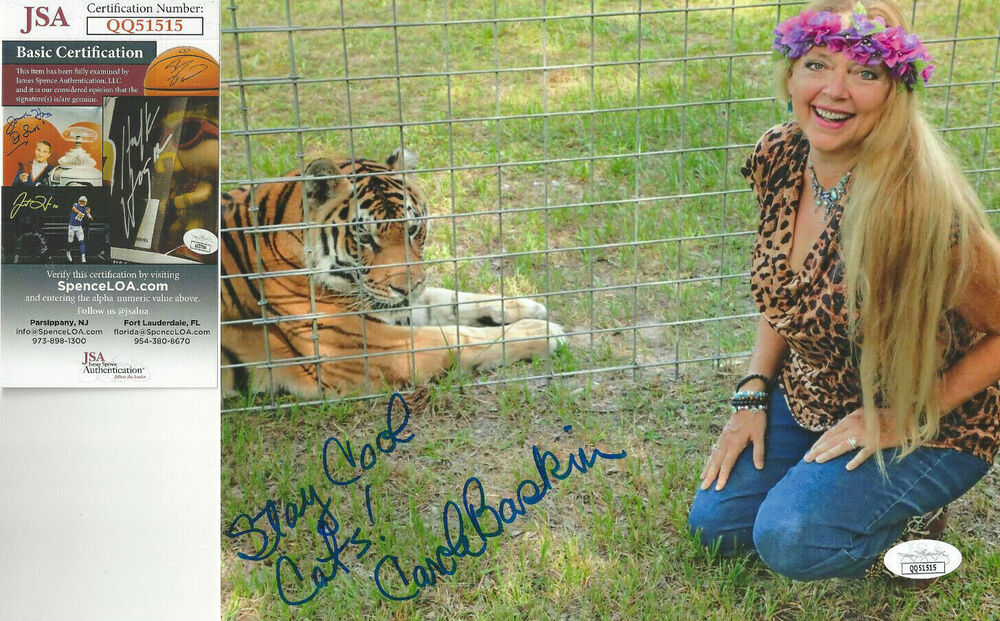 Tiger King Show Carole Baskin autograph 8x10  Photo Poster painting with tiger  JSA Certified