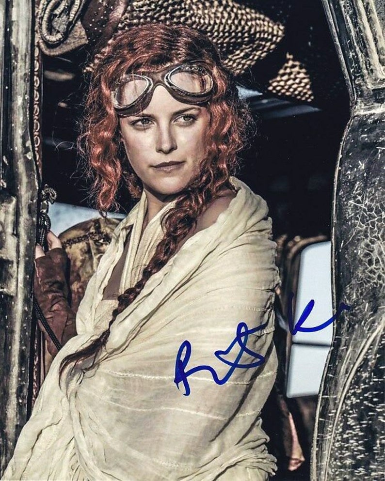 Riley keough signed autographed mad max: fury road capable Photo Poster painting