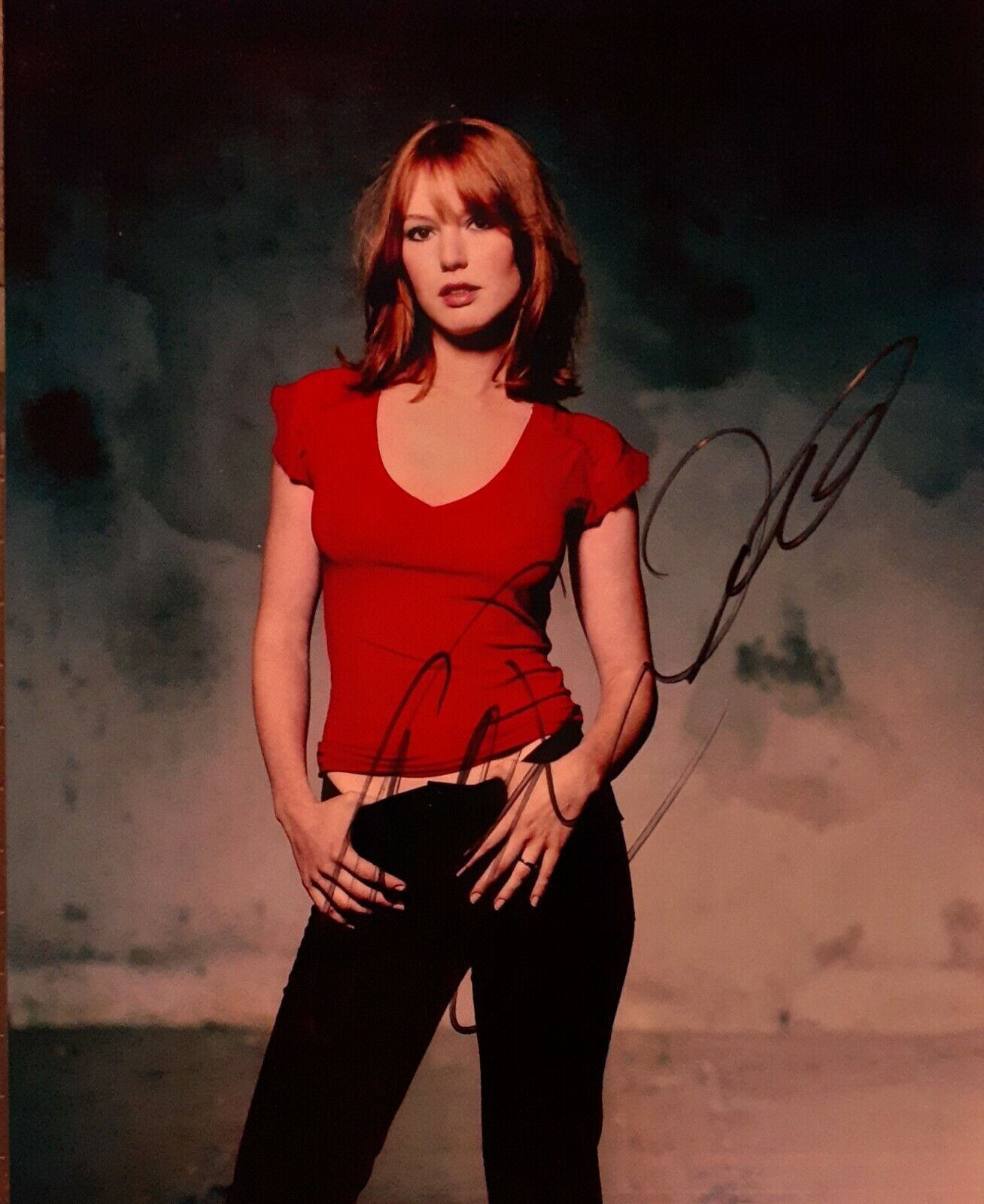 Alicia Witt signed 8x10