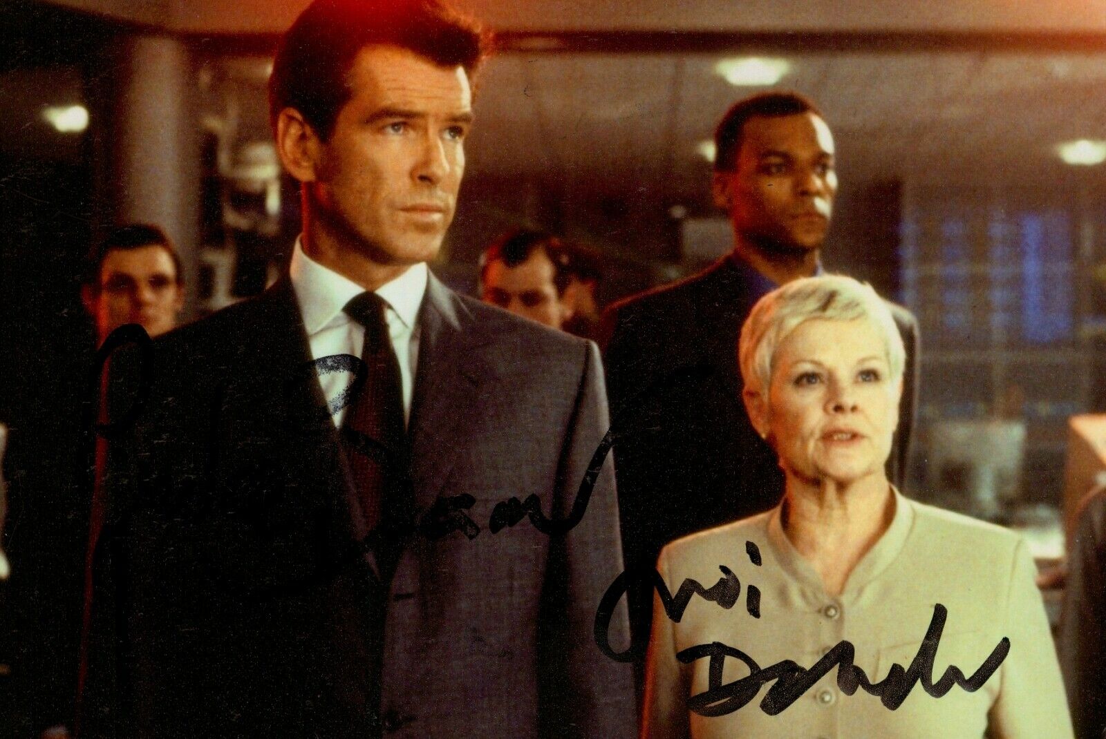 Pierce Brosnan & Judi Dench Signed 6x4 Photo Poster painting James Bond Genuine Autograph + COA