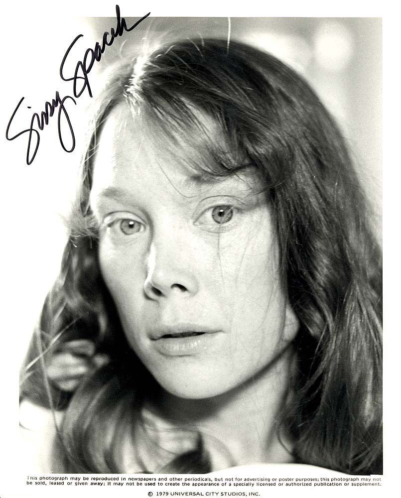 SISSY SPACEK ACTRESS, AUTOGRAPHED SIGNED 8X10 PUBLICITY Photo Poster painting WITH COA