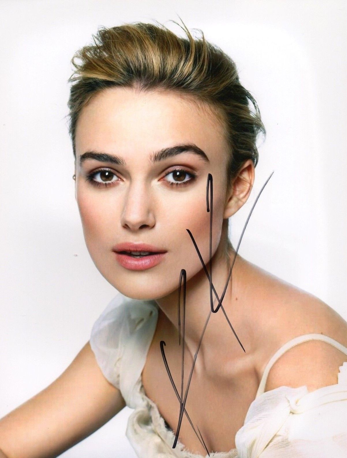 KEIRA KNIGHTLEY AUTOGRAPHED SIGNED A4 PP POSTER Photo Poster painting PRINT 18