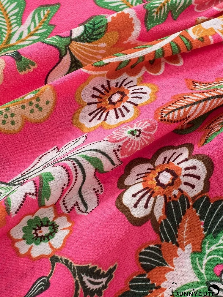 Vintage-Inspired Floral Blouse