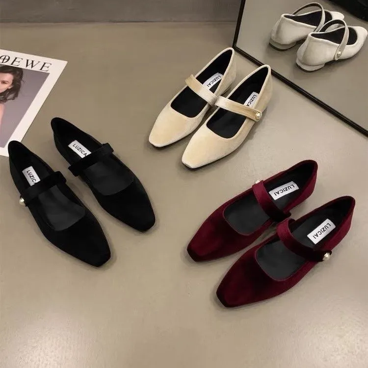 Uveng Uveng Retro With Skirt Velvet Mary Jane Women's Shoes Spring 2024 New Evening Wind Gentle Low Heel Single Shoes