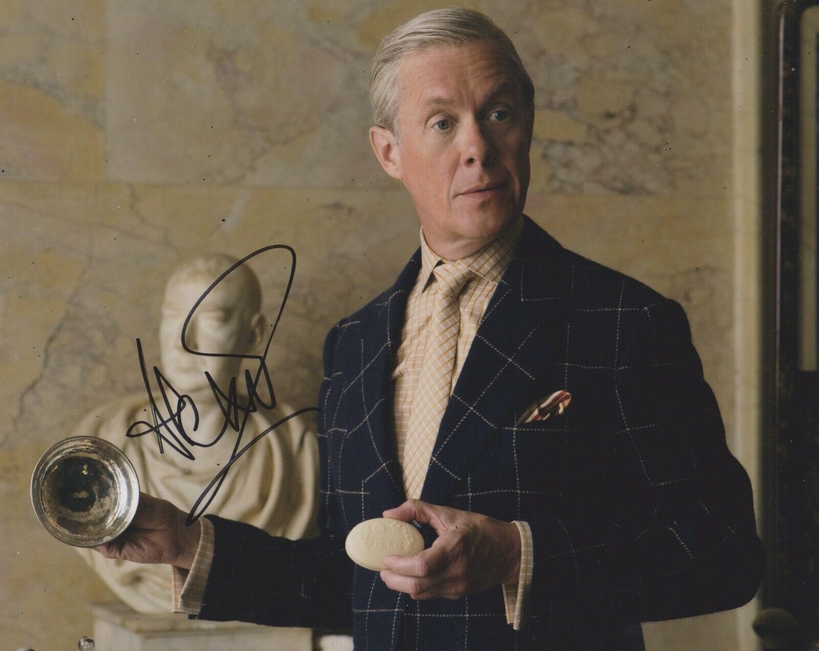 Alex Jennings Signed The Crown 10x8 Photo Poster painting AFTAL