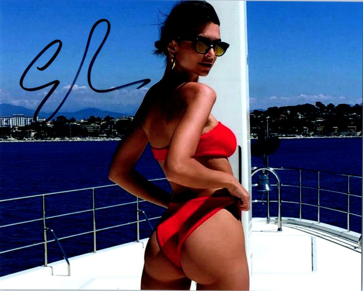 Emily Ratajkowski signed 8x10 Picture autographed Photo Poster painting with COA