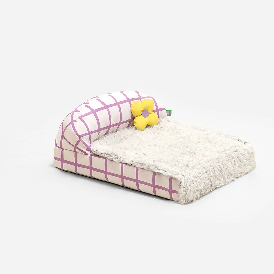 Plush Sweet Sleeping Pet Bed  Mewoofun