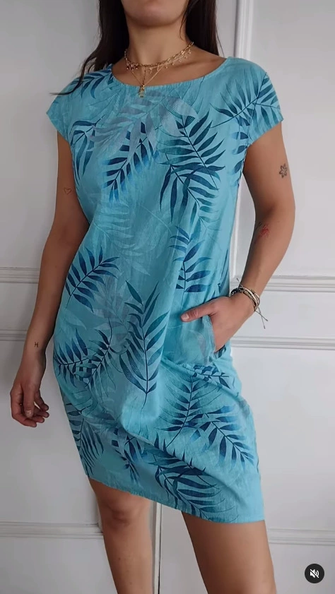 Women's Resort Style Floral Pattern Dress with Pockets