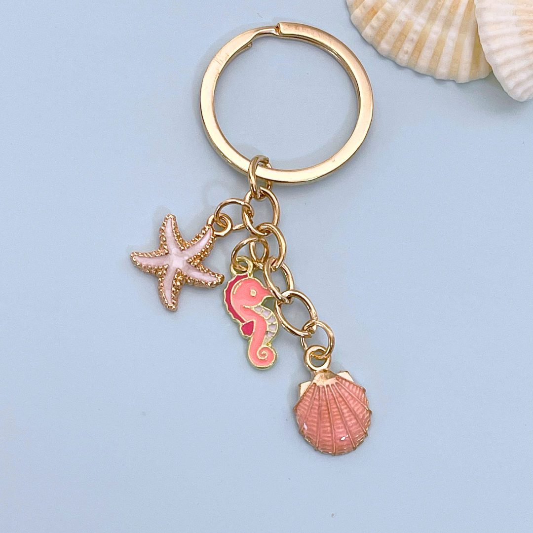 Maneifurui™ Ocean-themed keychain 