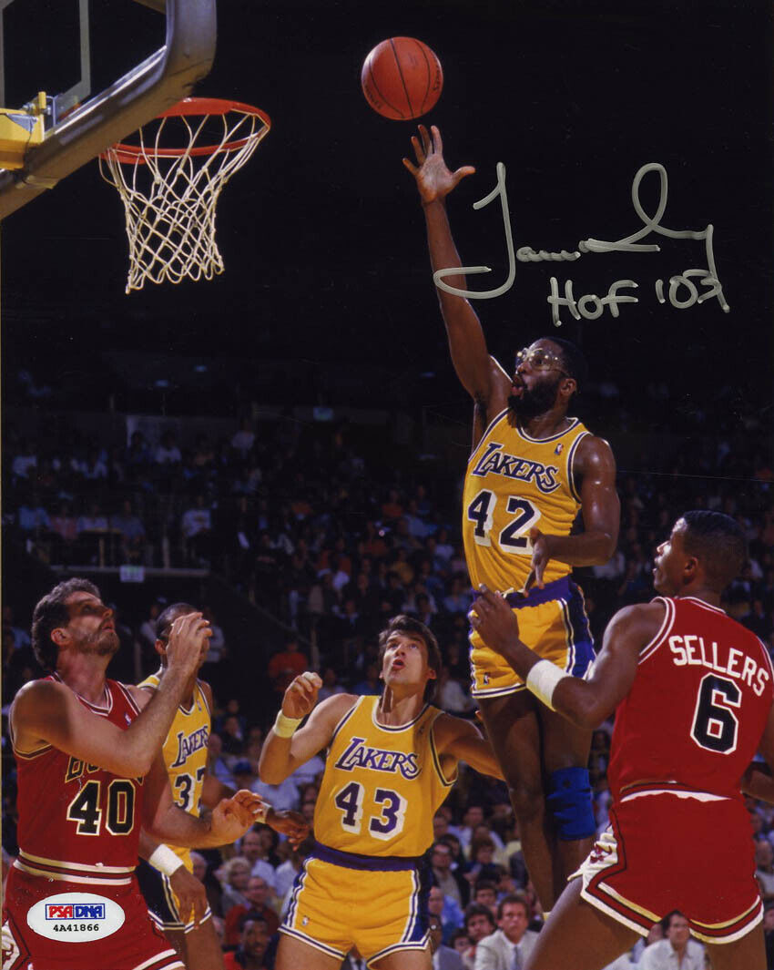 James Worthy SIGNED 8x10 Photo Poster painting HOF 03 Los Angeles Lakers ITP PSA/DNA AUTOGRAPHED